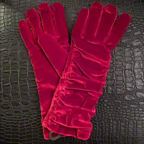 Snow Bunny Shirred Velvet Gloves-Thinsulate Lining - Picture 6 of 6